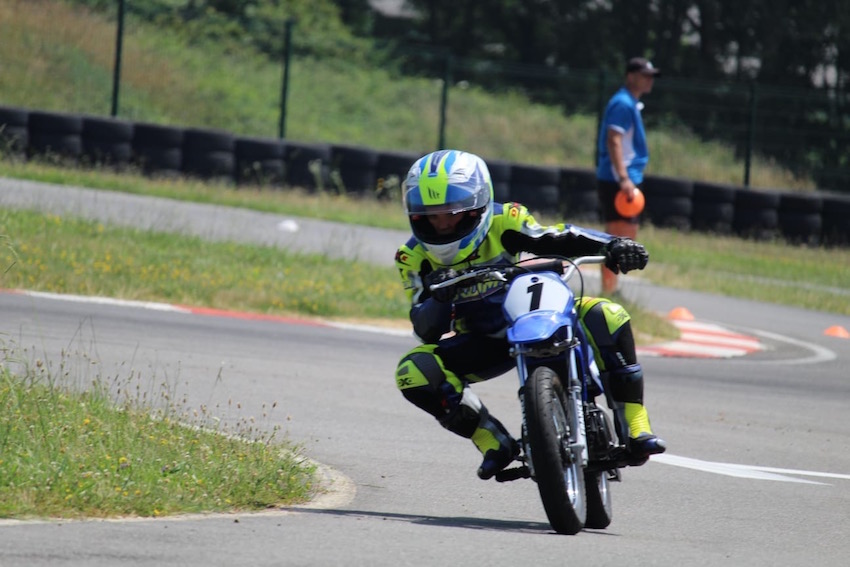 Cours, perfectionnement vitesse moto sur circuit