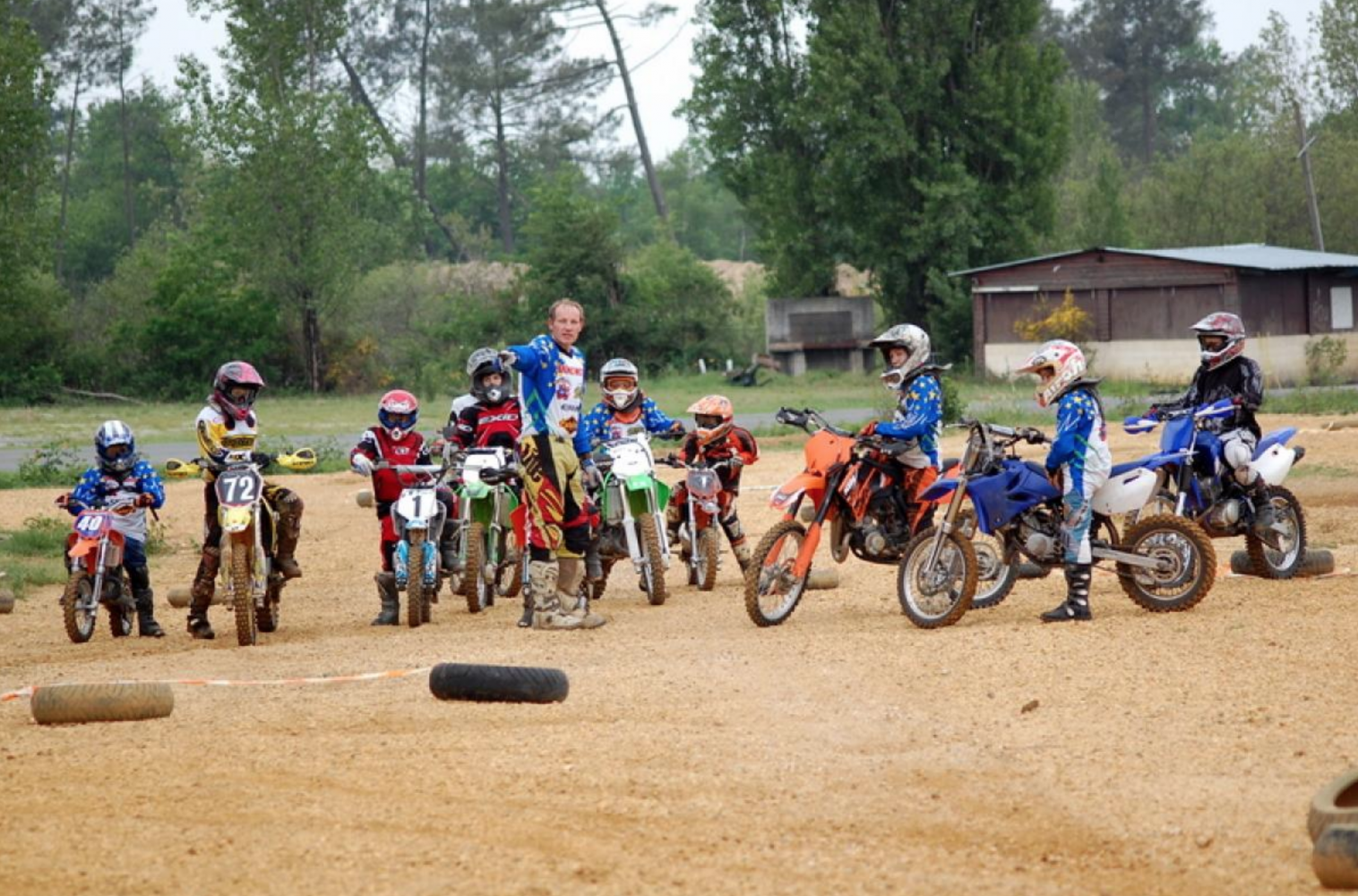 Cours, stages de moto cross adultes ou enfants